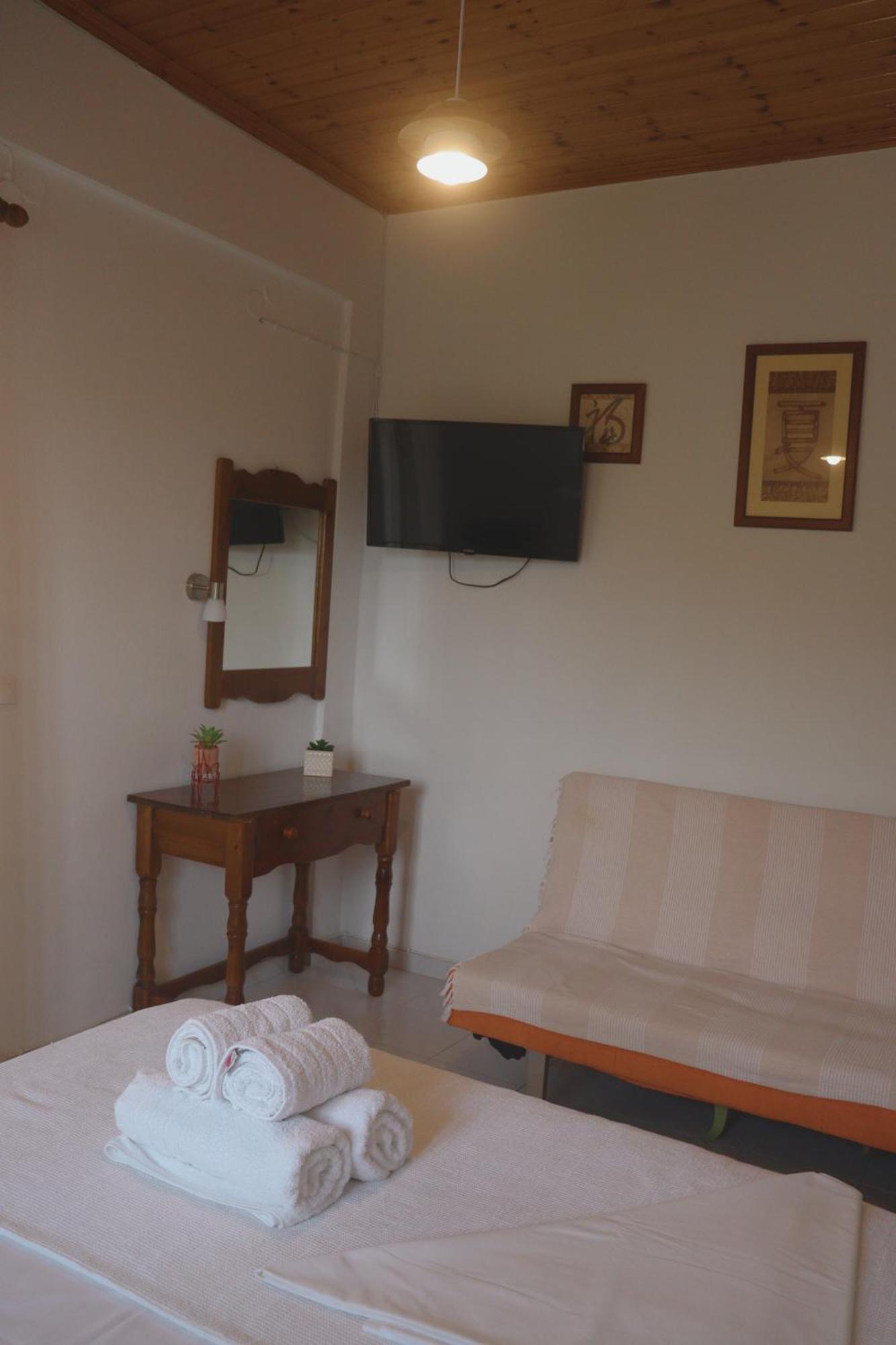 Kondilw Rooms Kalamítsi Exterior foto
