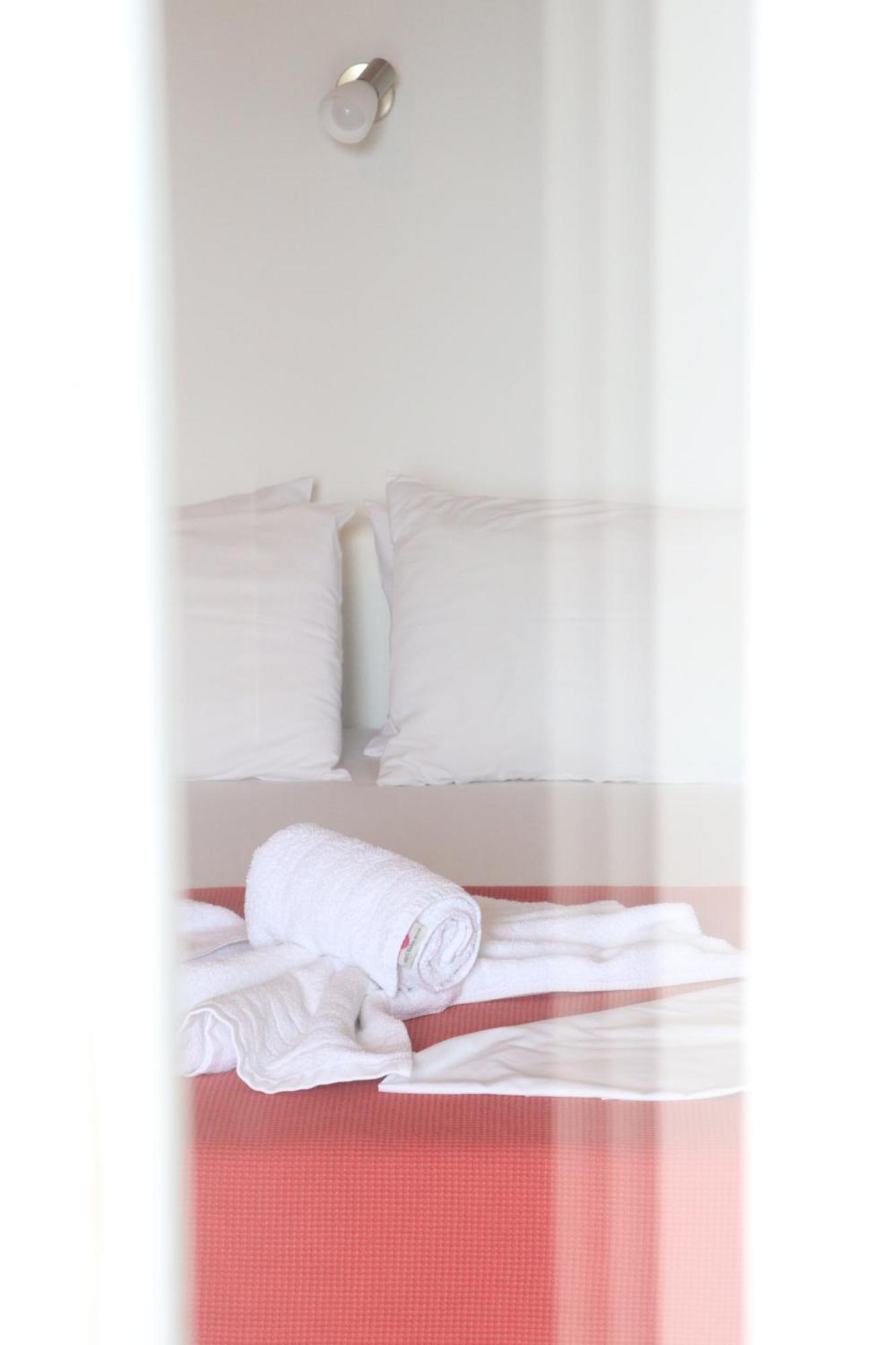 Kondilw Rooms Kalamítsi Exterior foto