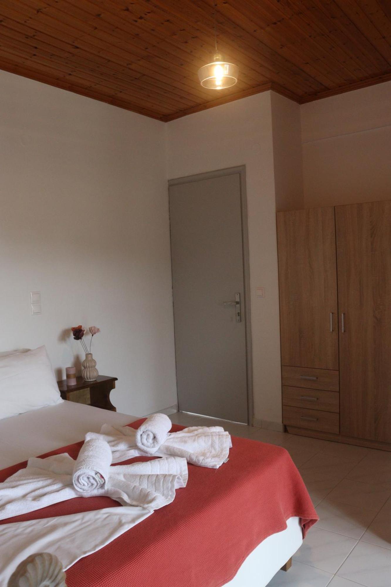 Kondilw Rooms Kalamítsi Exterior foto